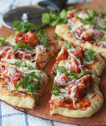 Barbecue tofu pizza with optional chicken substitution | Kitchen Treaty