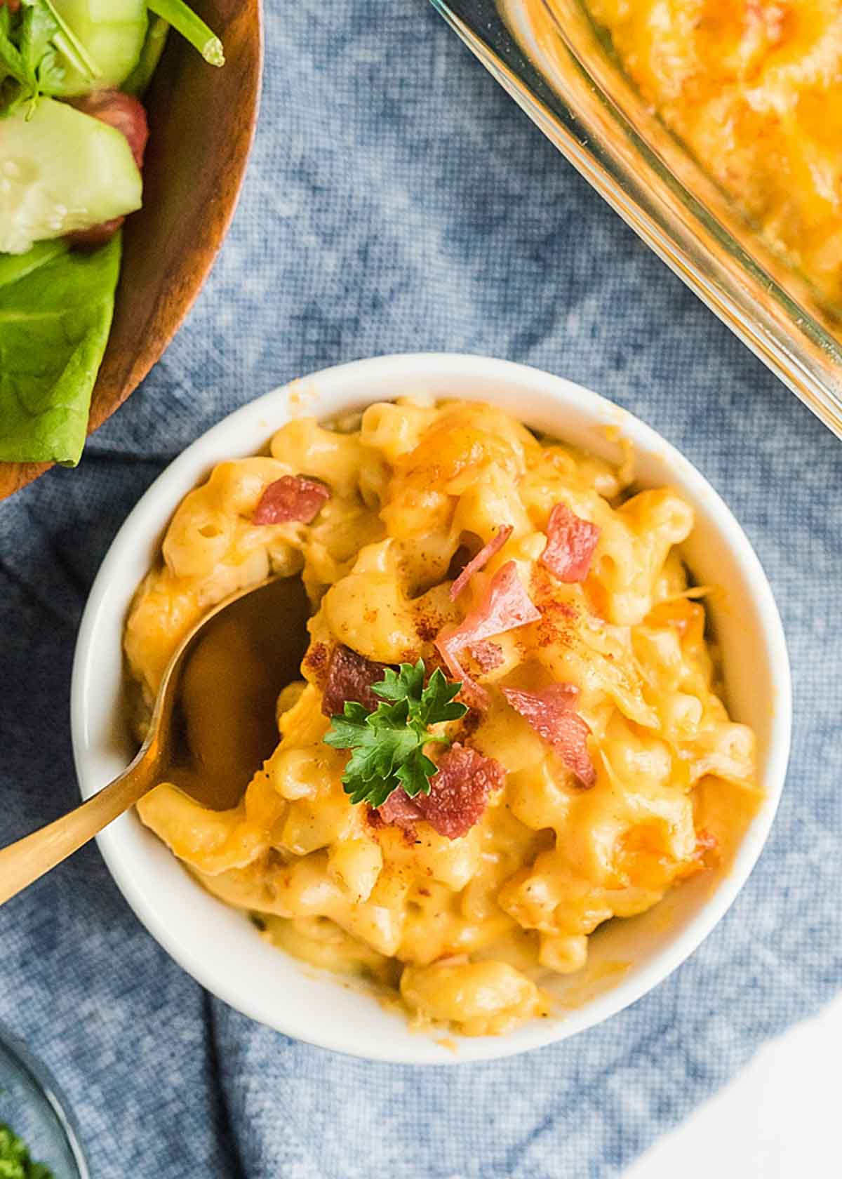 A bowlful of the best baked macaroni and cheese recipe ever. 