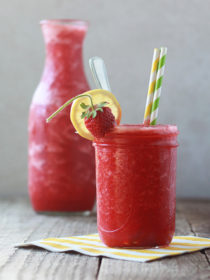 Boozy Strawberry Lemonade Slushies