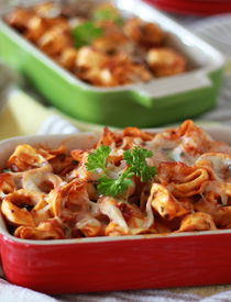 Cheesy Baked Tortellini with Optional Ground Beef | kitchentreaty.com