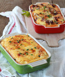 Chiles rellenos breakfast strata with optional chorizo for the meat-eaters | Kitchen Treaty