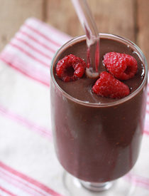 Chocolate Raspberry Sneaky Green Smoothie | kitchentreaty.com