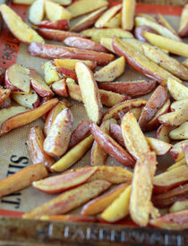 Easy Oven Fries | Kitchen Treaty