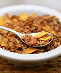 Homemade granola | Kitchen Treaty