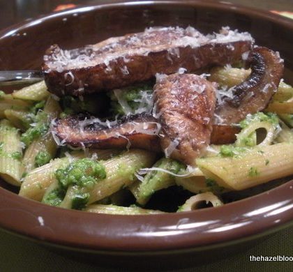Spinach Pesto Pasta with Portobello Mushrooms or Bacon