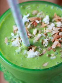 Toasted Coconut Green Smoothie - a creamy, dreamy, coconutty vegan smoothie