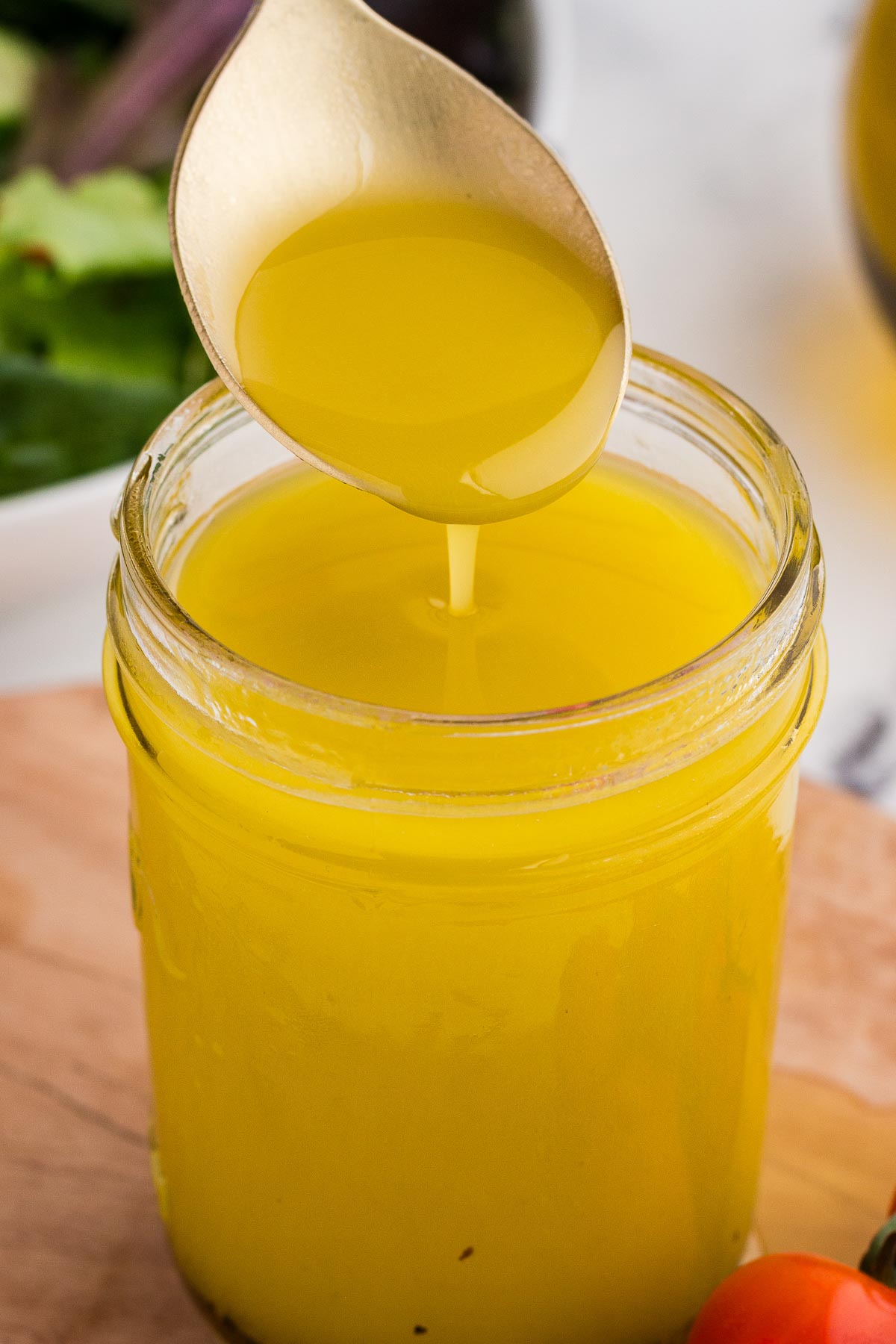 Vinaigrette in a mason jar
